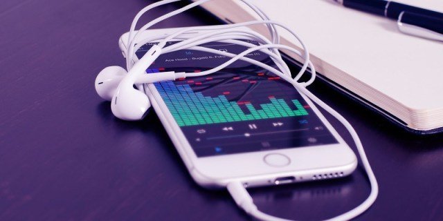 Radio Online dan Tipe Programnya