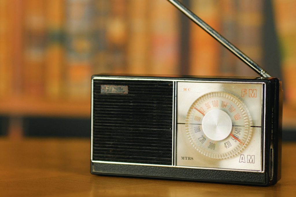 Pemancar Radio: Sumber Informasi dan Media Pembelajaran Untuk Masyarakat